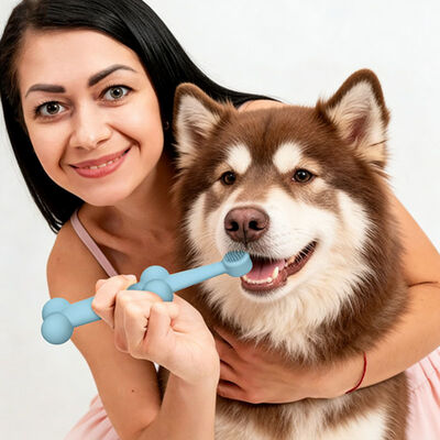 Oral Care Pet Dog & Cat Toothbrush with Soft Bristles Anti-Slip Design Eco-Friendly Food Grade Silicone Easy Clean